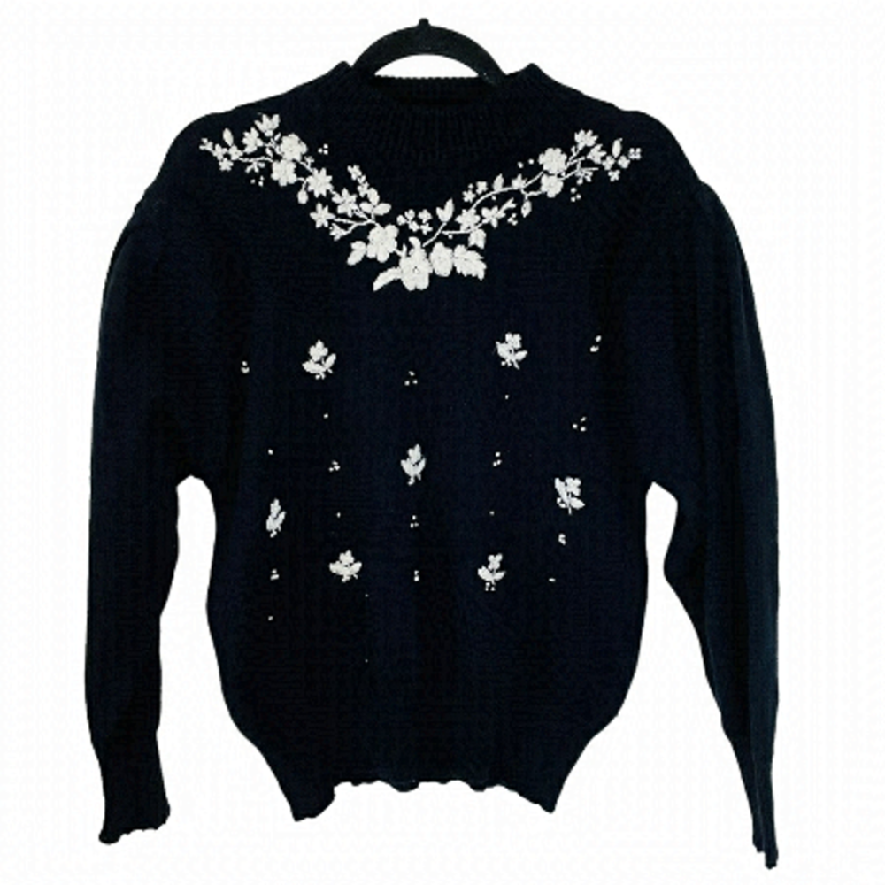 VINTAGE Black & White Floral Embroidered Crew Neck Grandma Core Sweater SZ L